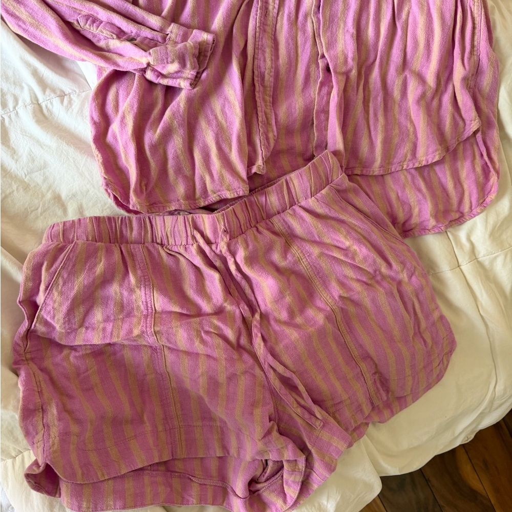 Universal Thread Pink Striped Button Down Shirt A… - image 2